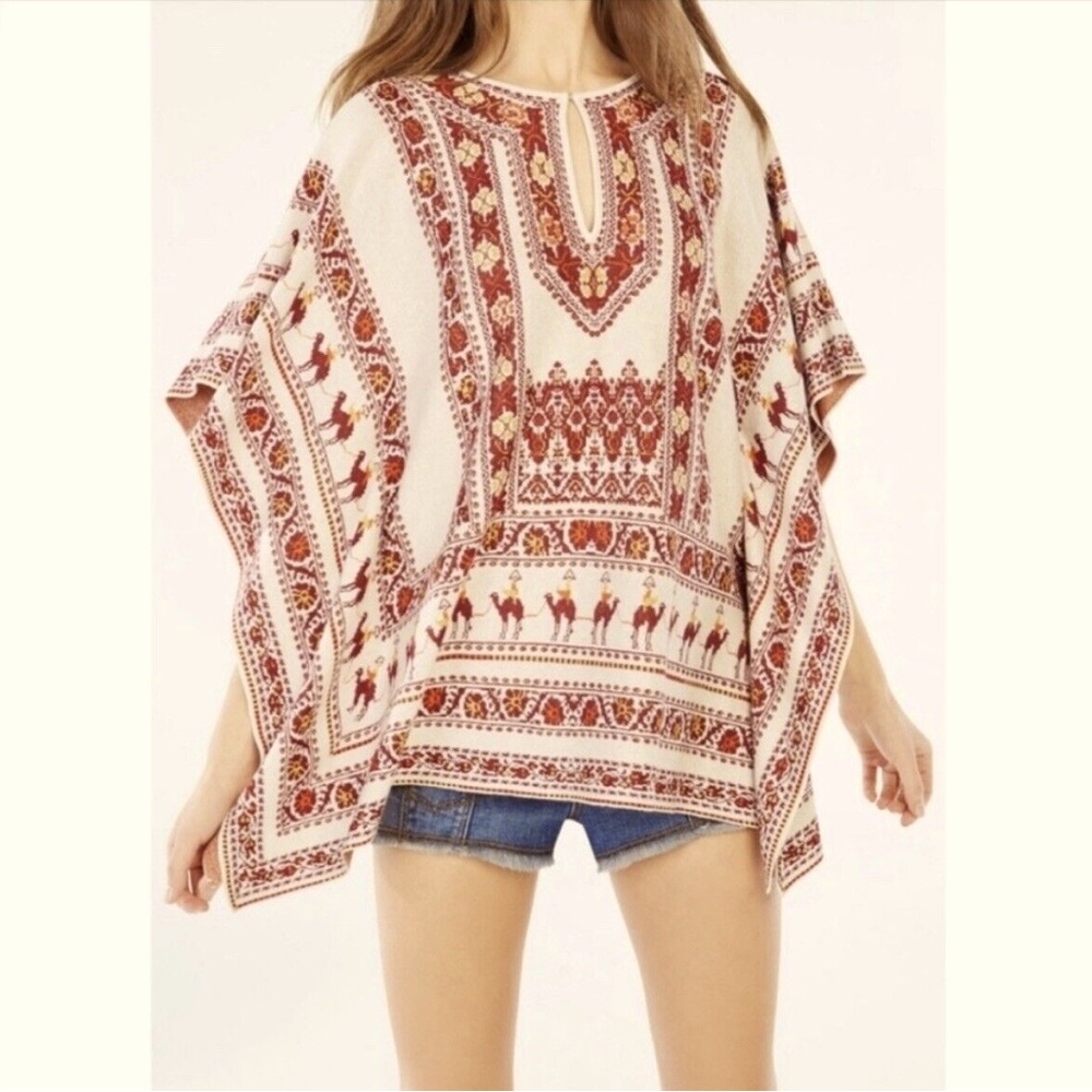 BCBGMAXAZRIA PONCHO